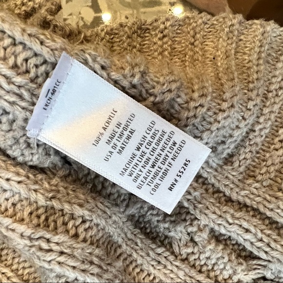 Express Sweater - Tan Size L - Picture 5 of 5